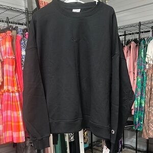 NWT CHAMPION power blend crew sweatshirt